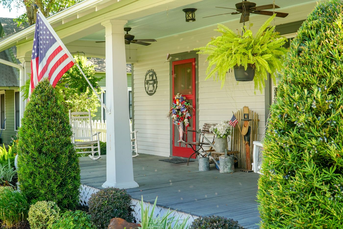 Auburn-style residential acreage property